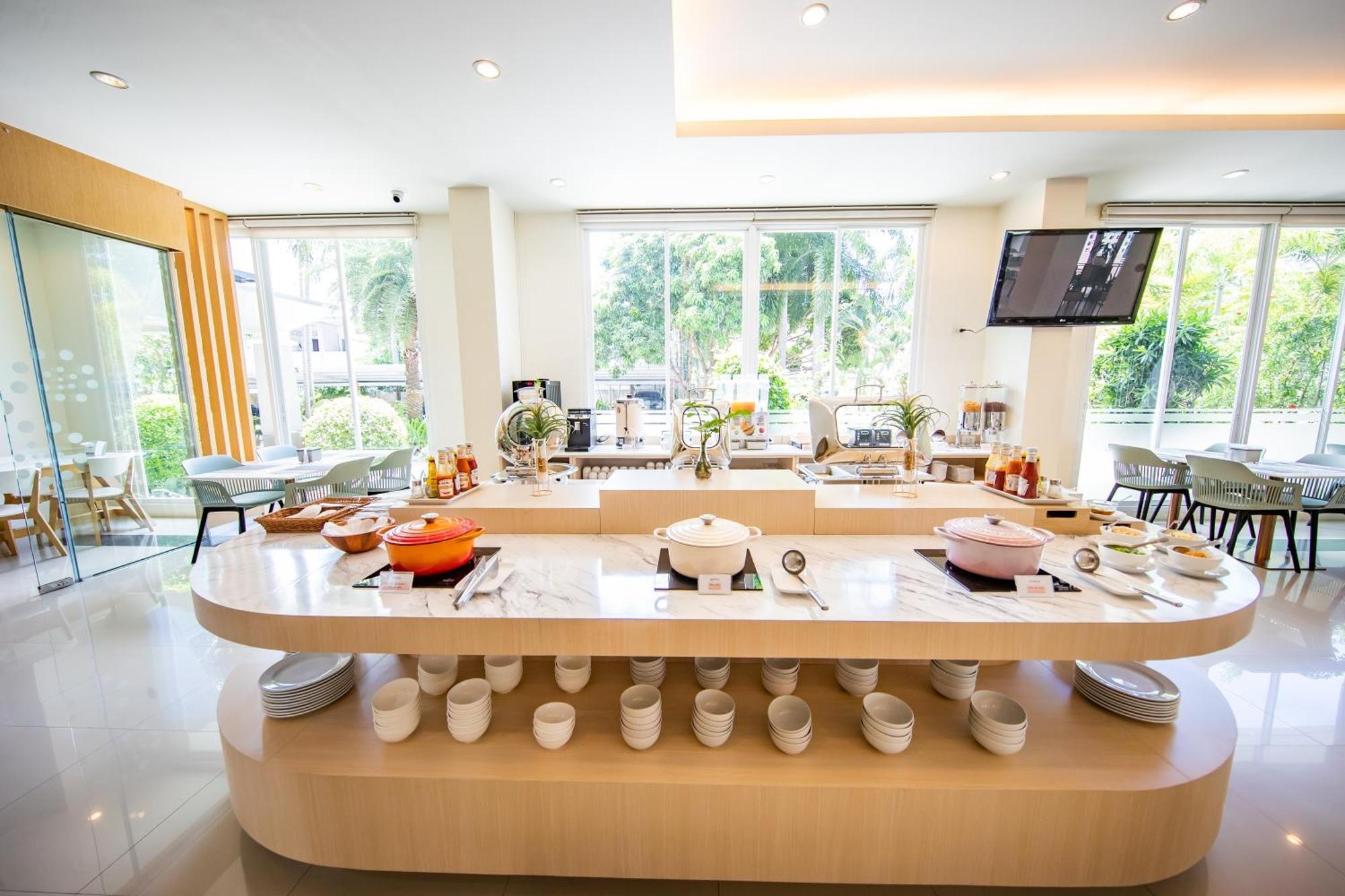 Phavina Hotel Rayong Sha Extra Plus Luaran gambar